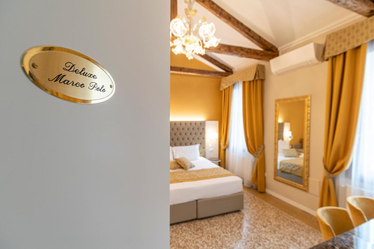 Residenza La Duchessa Deluxe Rooms Velence Kültér fotó
