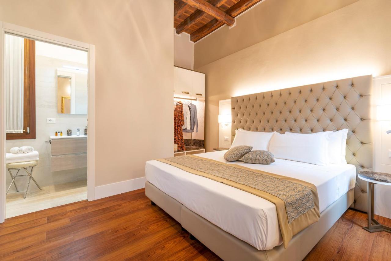 Residenza La Duchessa Deluxe Rooms Velence Kültér fotó